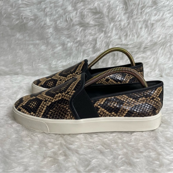 VINCE Slip On Loafer Sneaker 7 Leather Animal Print Snake - Picture 7 of 15